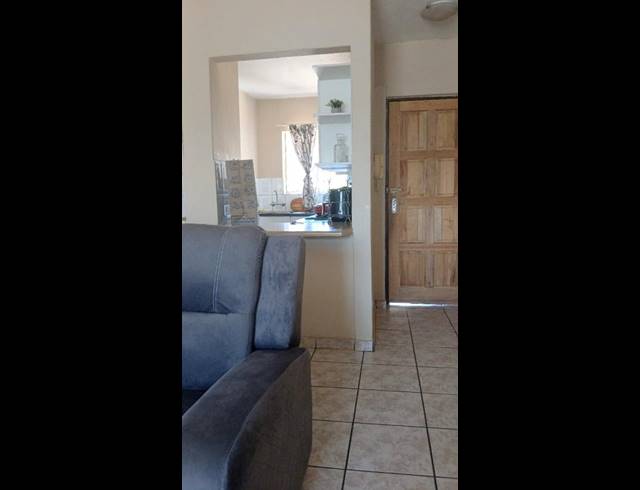 3 BEDROOM APARTMENT FOR SALE IN PRIMROSE